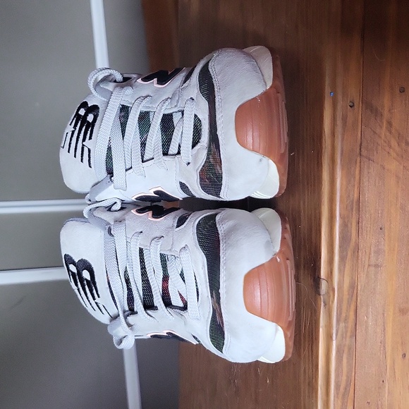 New Balance 530 Floral Ink Sneakers - Picture 6 of 10